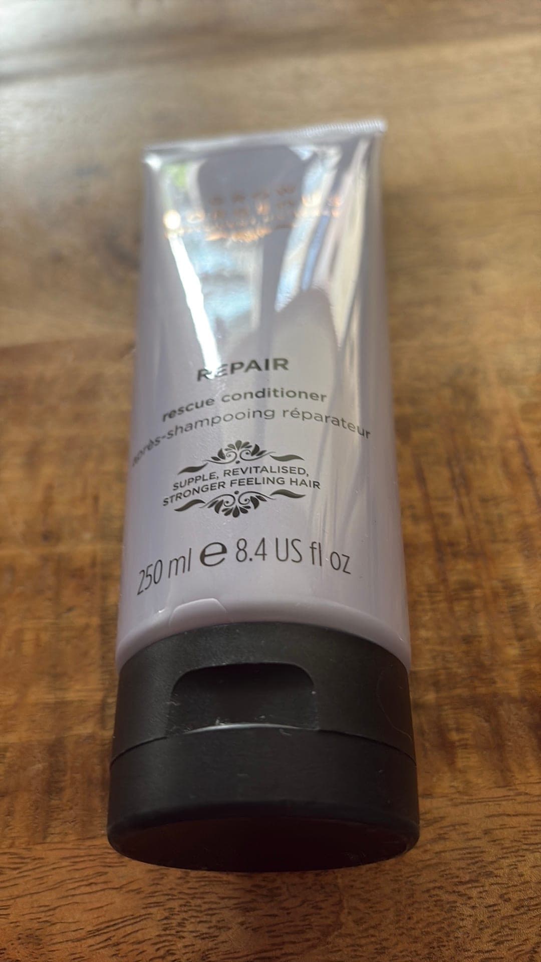 Grow Gorgeous Repair rescue conditioner + Sa smoothing facial exfoliation