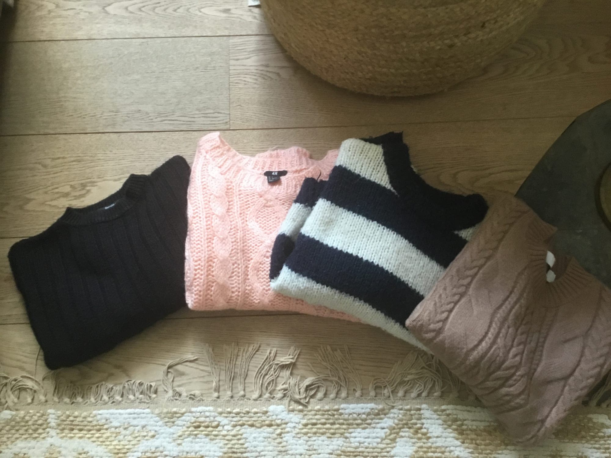 Lot of 4 sweaters: black, pink, striped & beige