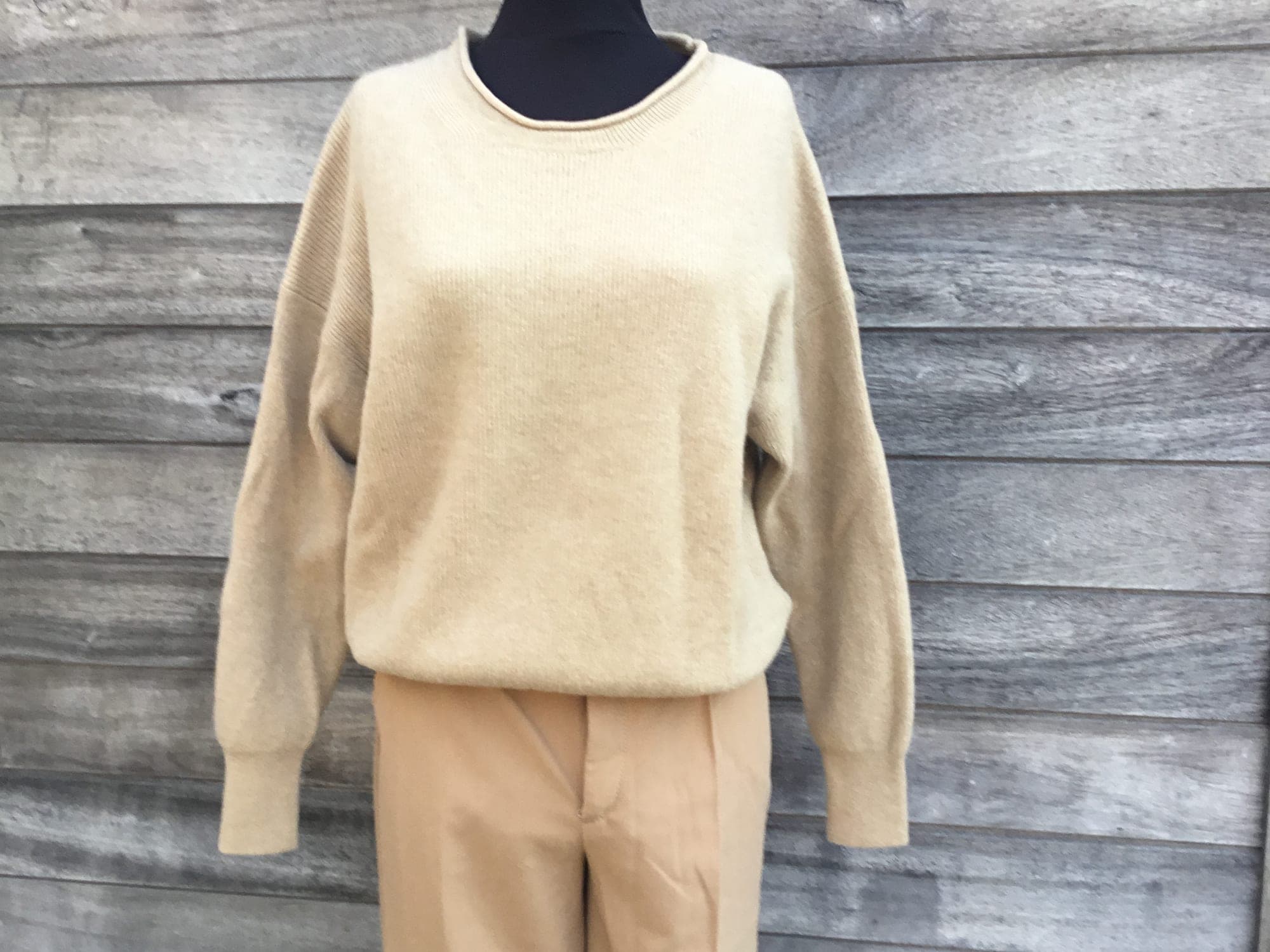 Cream sweater size 40 by Jeff
